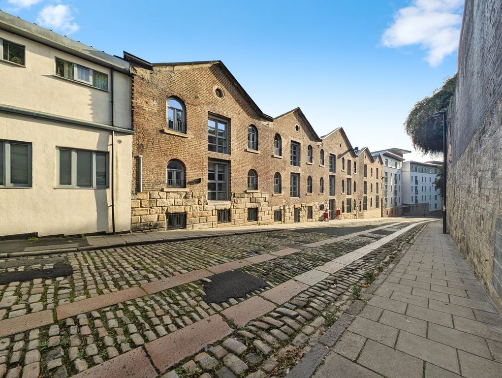 Property photo 2 of 14 Photo