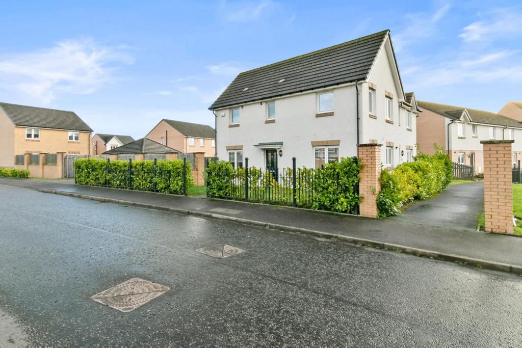 Property photo 1 of 24