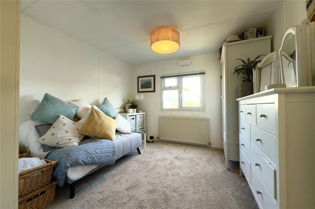 Property photo 3 of 23 Picture No. 04