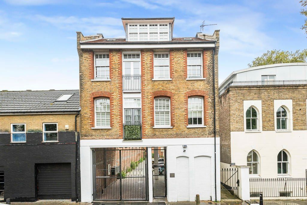 Property photo 2 of 20 Exterior