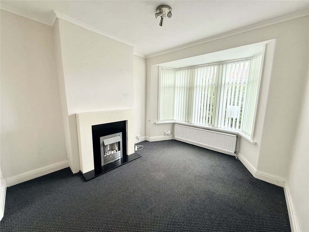 Property photo 2 of 14 Picture No. 12