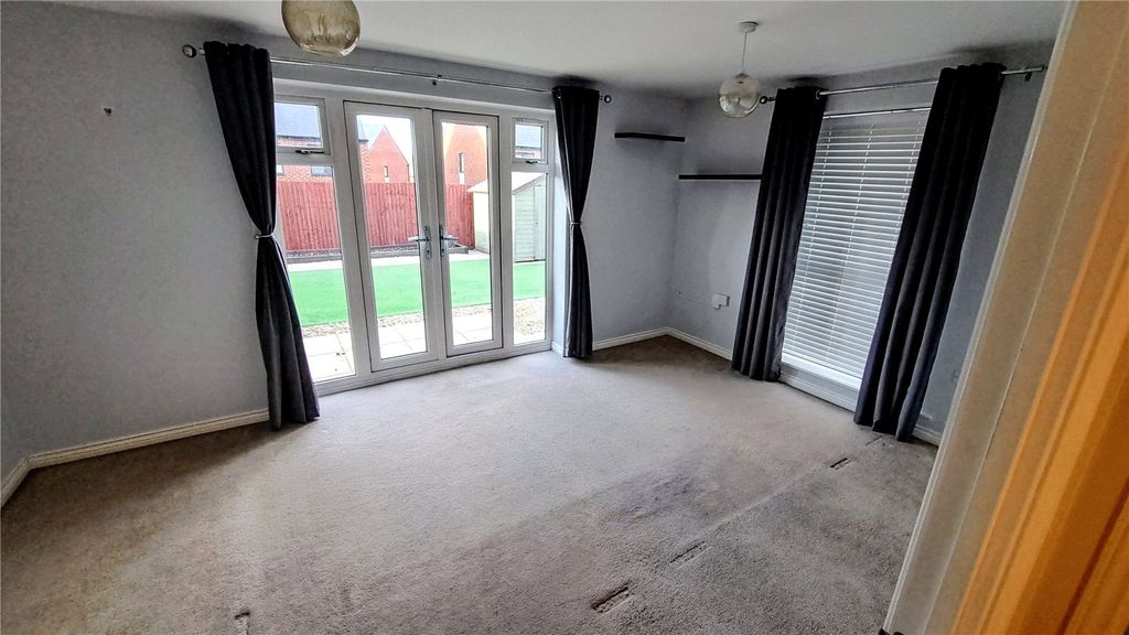 Property photo 3 of 17 Picture No. 08