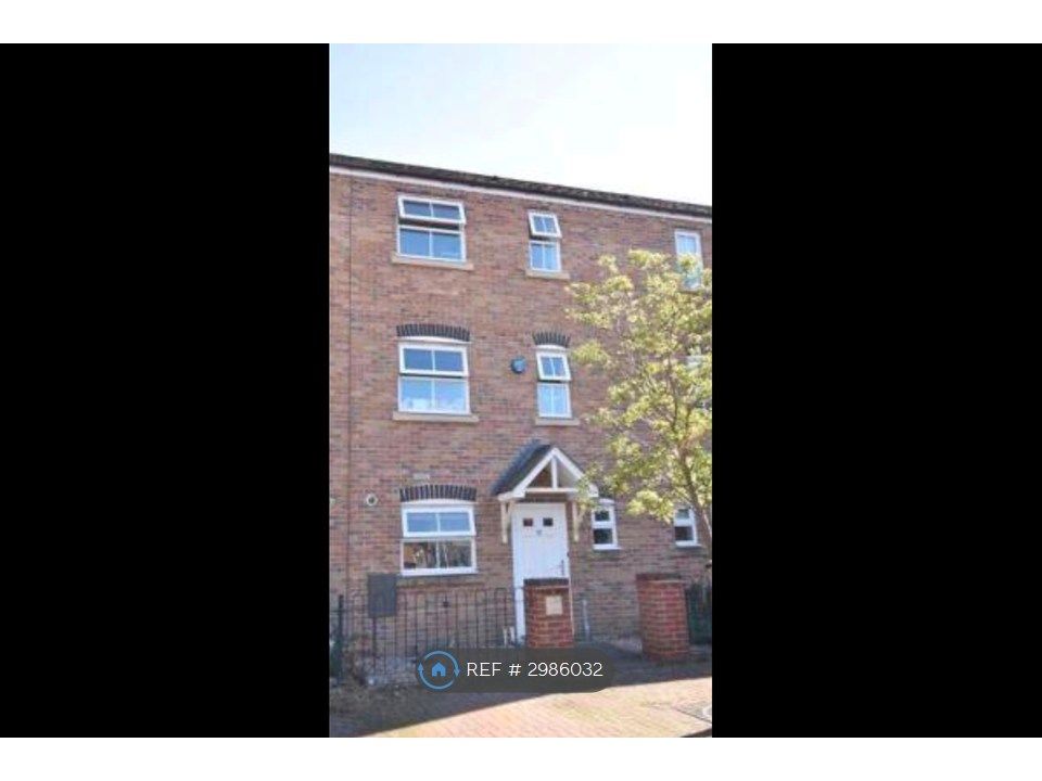 Property photo 3 of 31