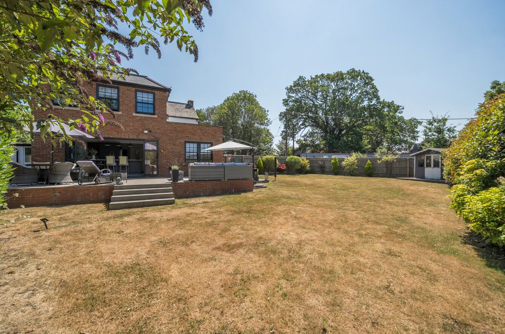 Property photo 2 of 23 1487977-13-6A4E38...