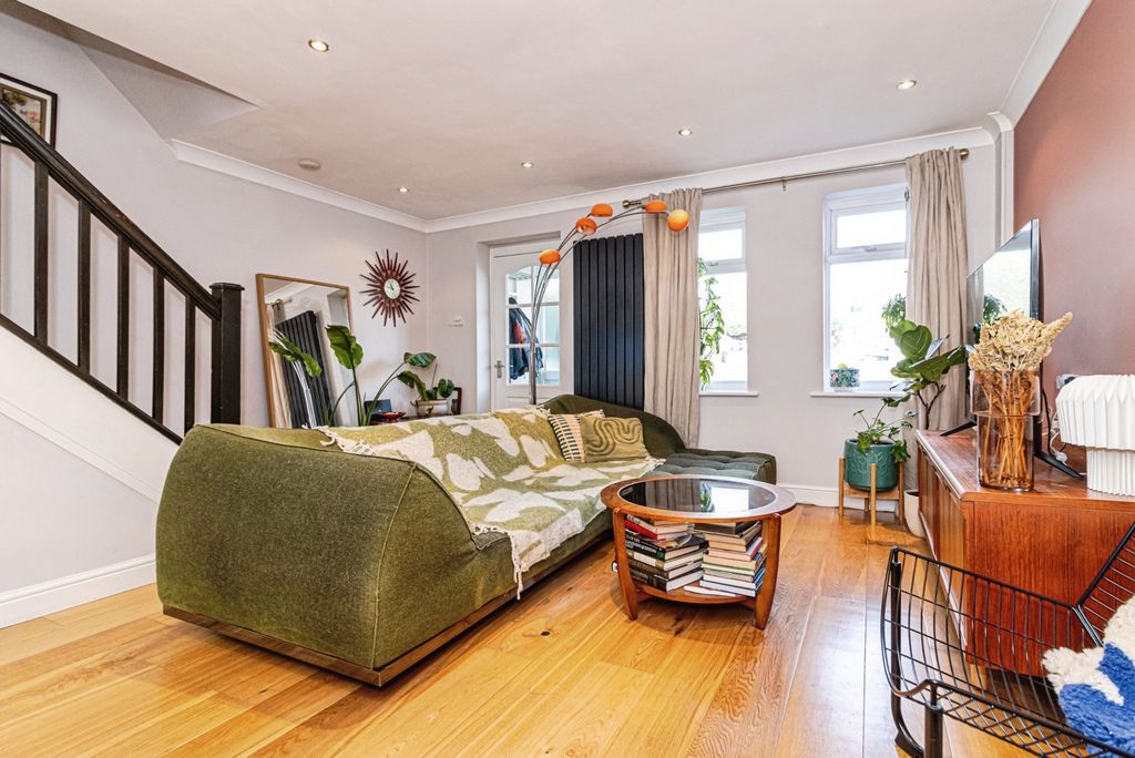 Property photo 2 of 30 Photo