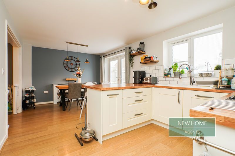 Property photo 3 of 22 Photo 6