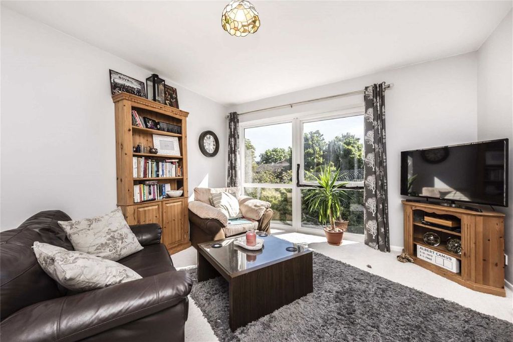 Property photo 2 of 4