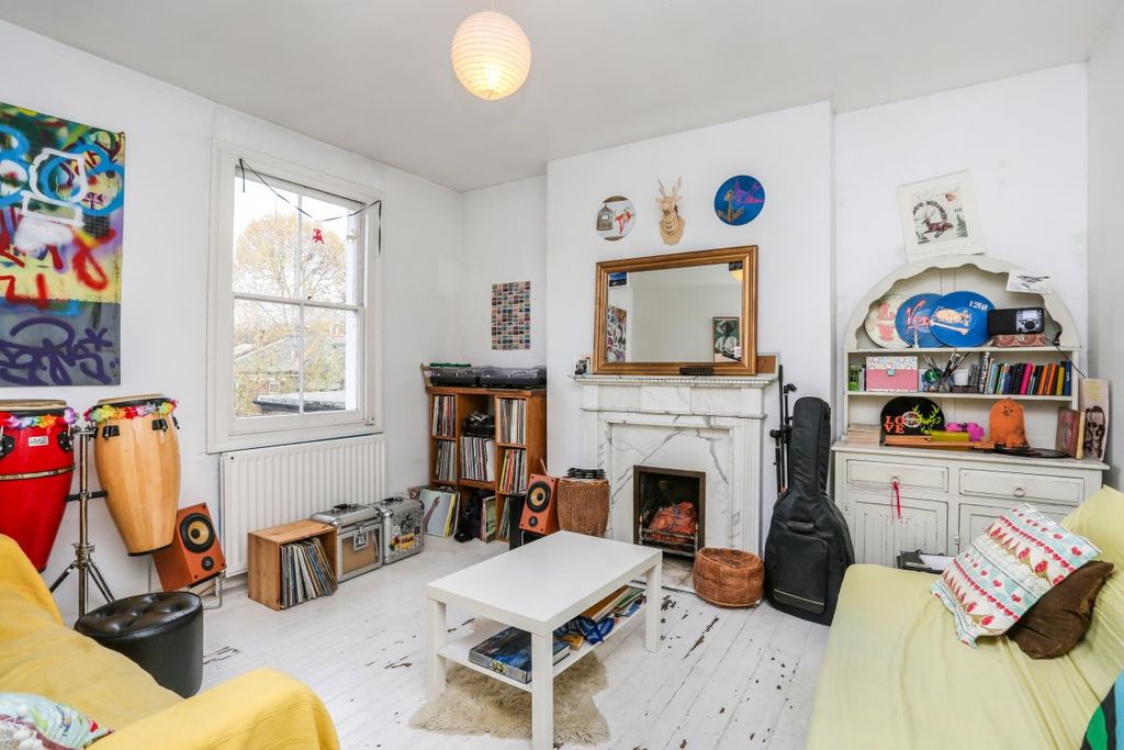 Property photo 1 of 5
