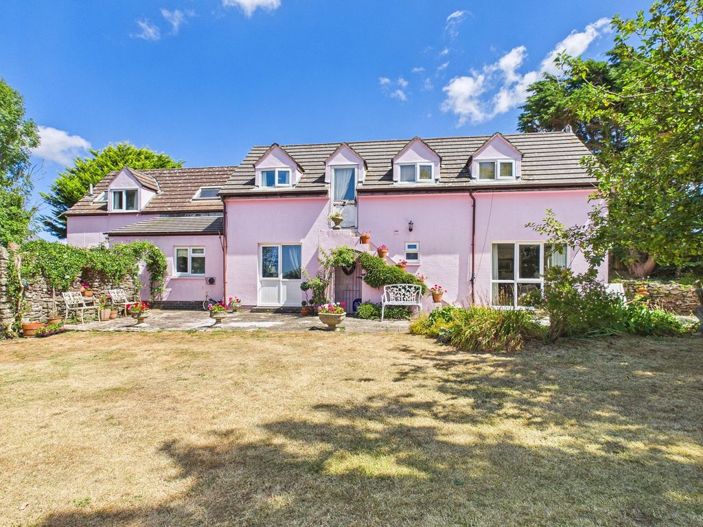 Property photo 1 of 31