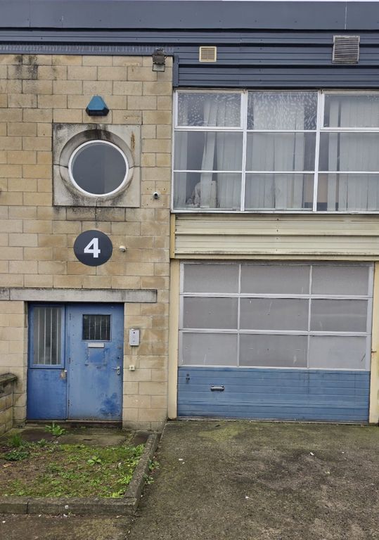 Property photo 1 of 6