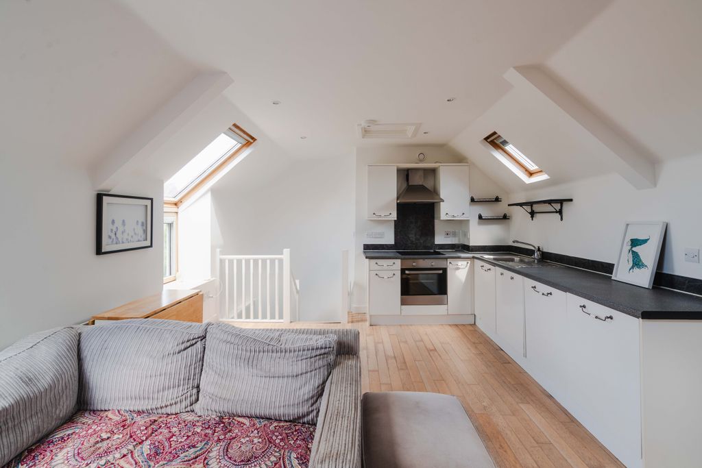 Property photo 2 of 12 2