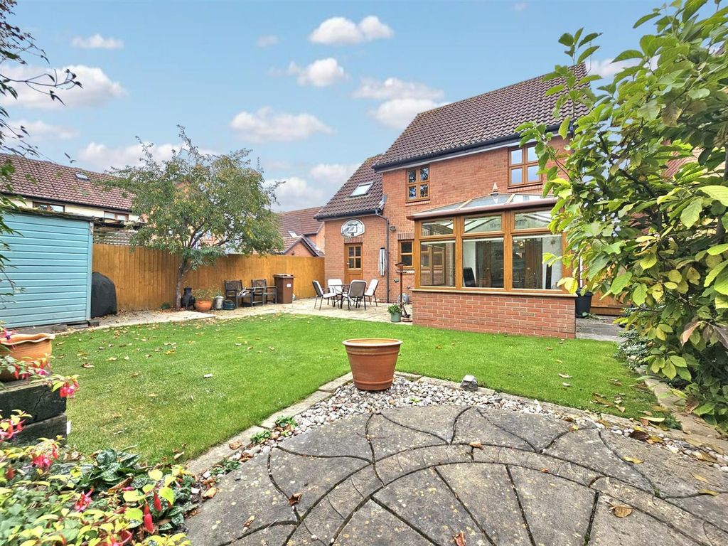 Property photo 2 of 15