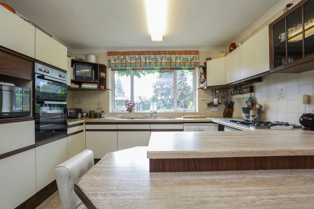 Property photo 3 of 23 9T5A1705