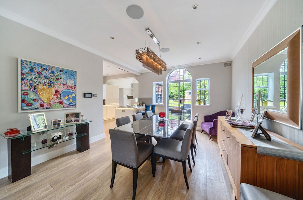 Property photo 3 of 23 1304811-10-68418F...
