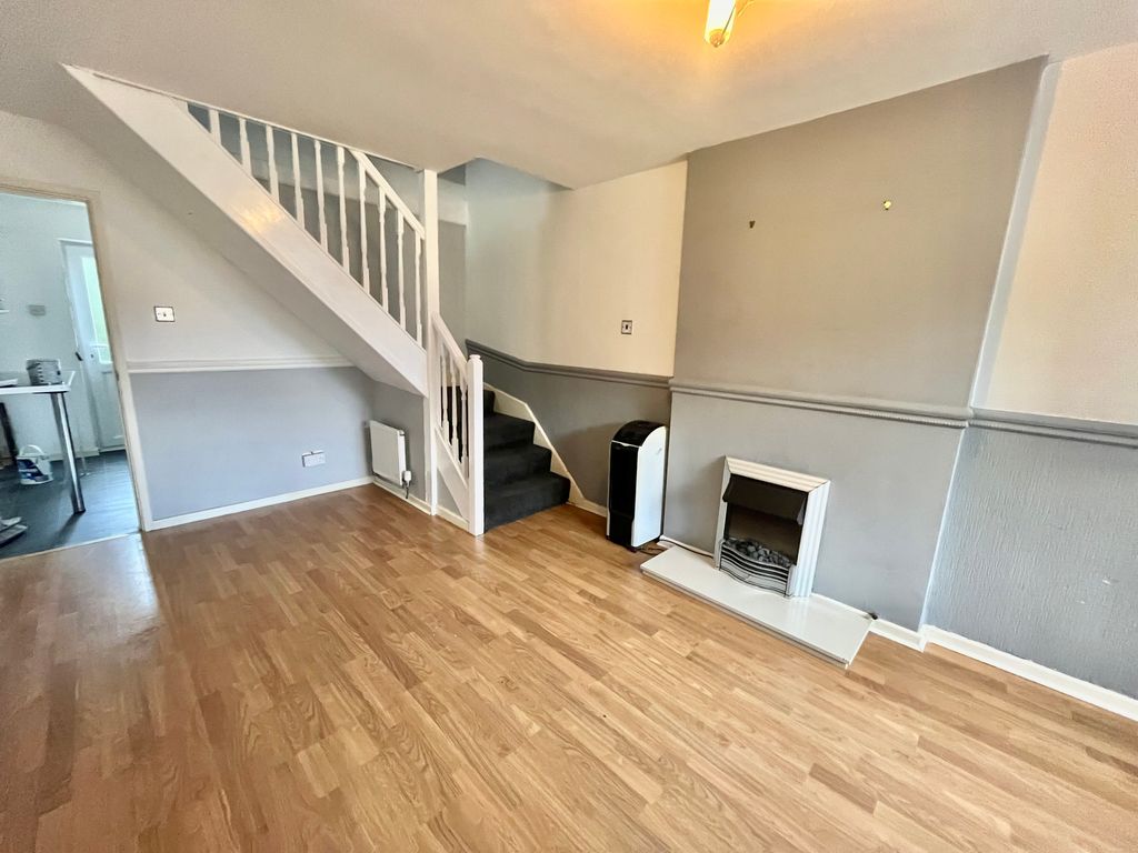 Property photo 2 of 11 Image