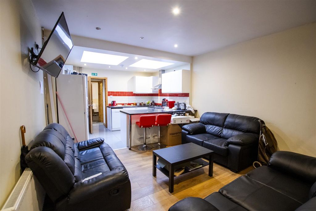 Property photo 1 of 14 Open Plan Kitchen/ L