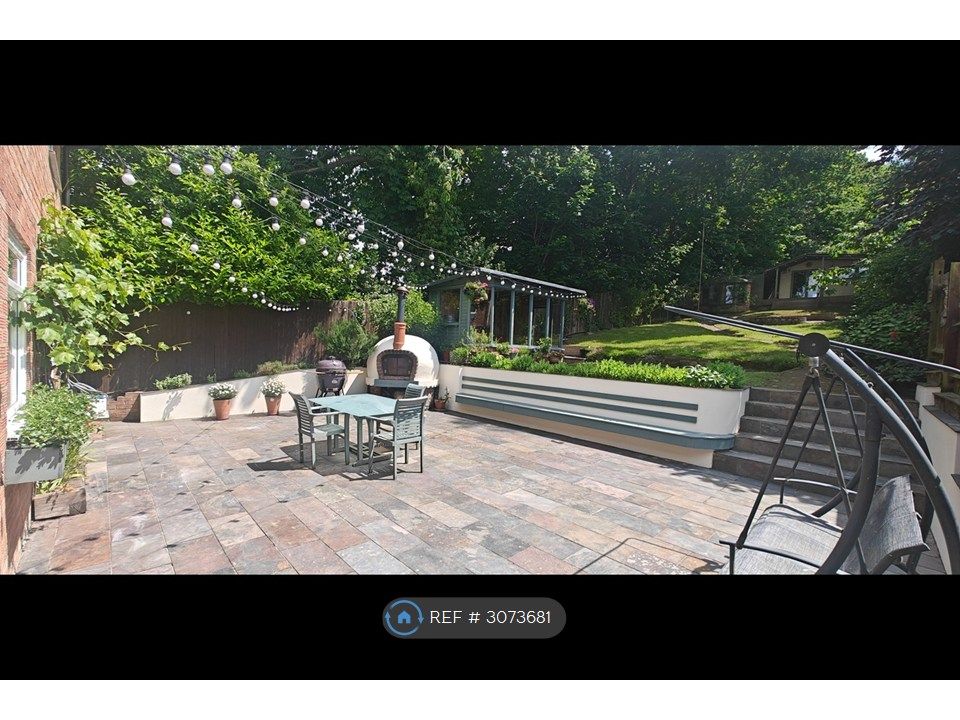 Property photo 3 of 32