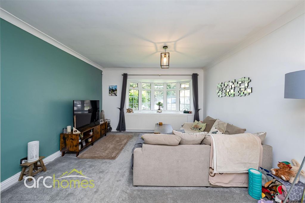 Property photo 2 of 29 Mere-7.Jpg