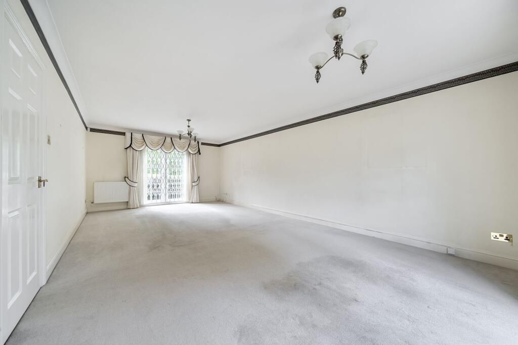 Property photo 3 of 10 Davidson Frost-Wellings, Dfw, Edgware, Castleham C