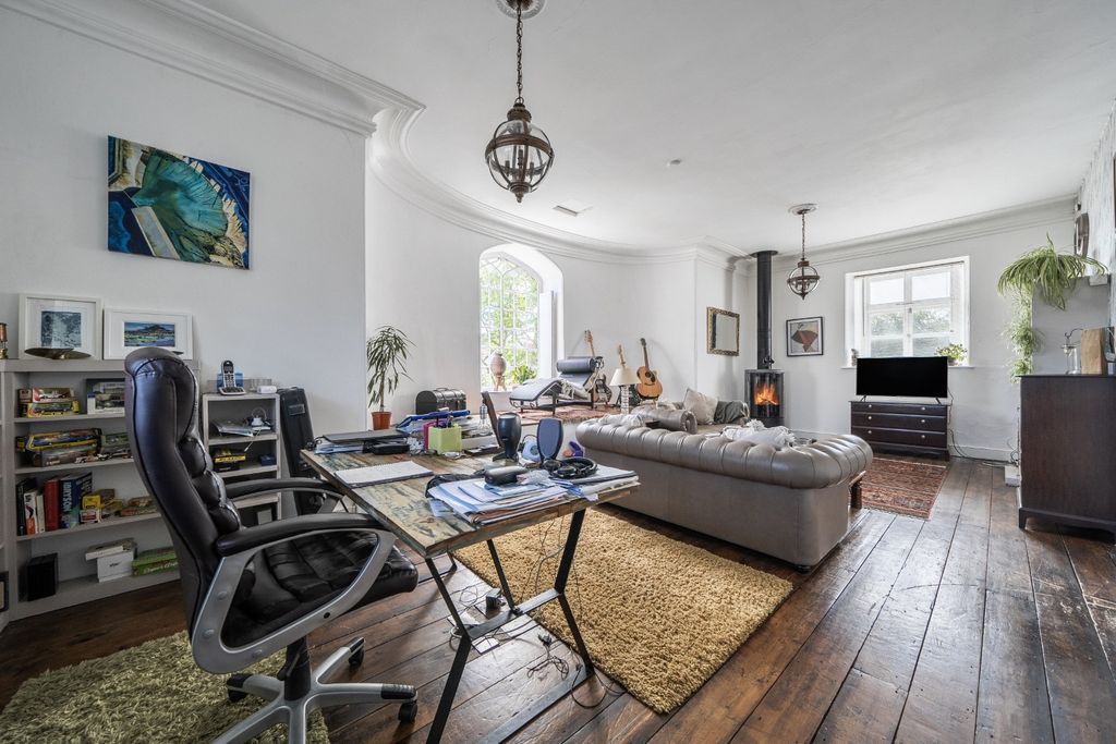 Property photo 3 of 30 5097769