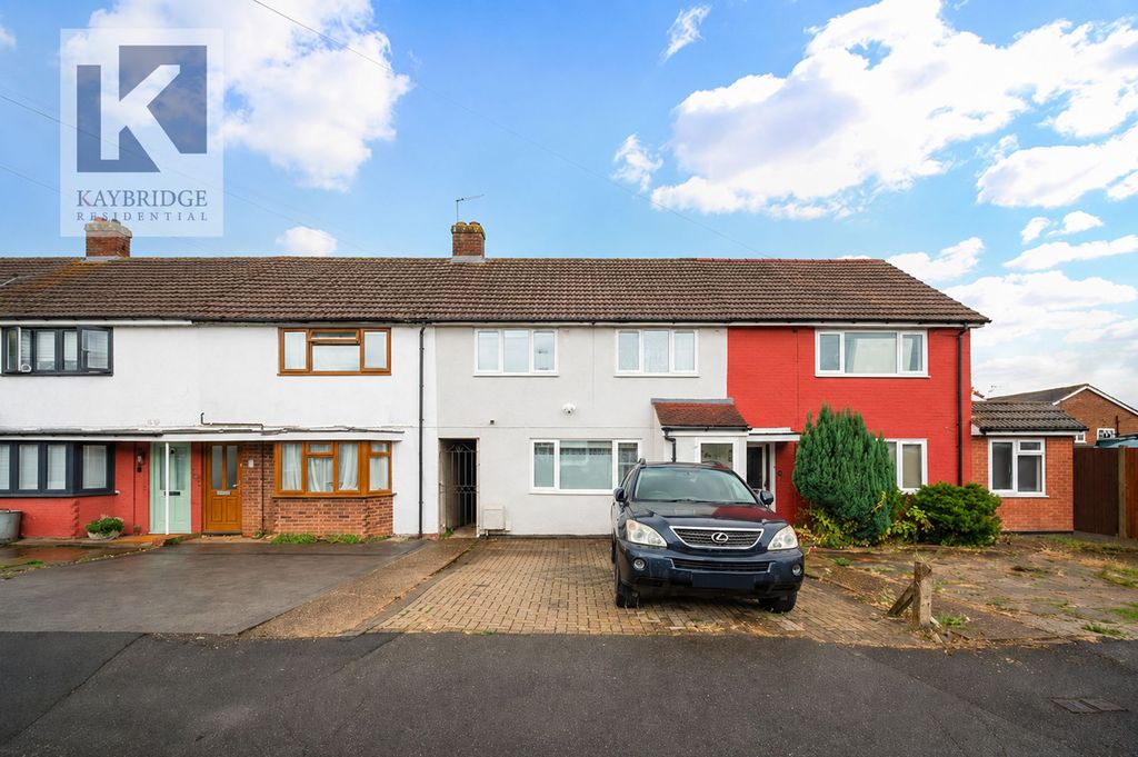 Property photo 1 of 9 Huntingdon Gardens, Worcester Park - Kt4 8Tf