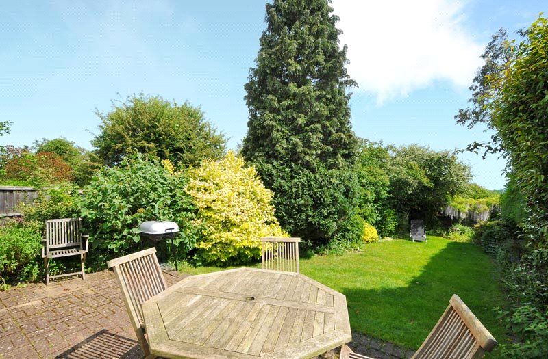 Property photo 3 of 9 Garden