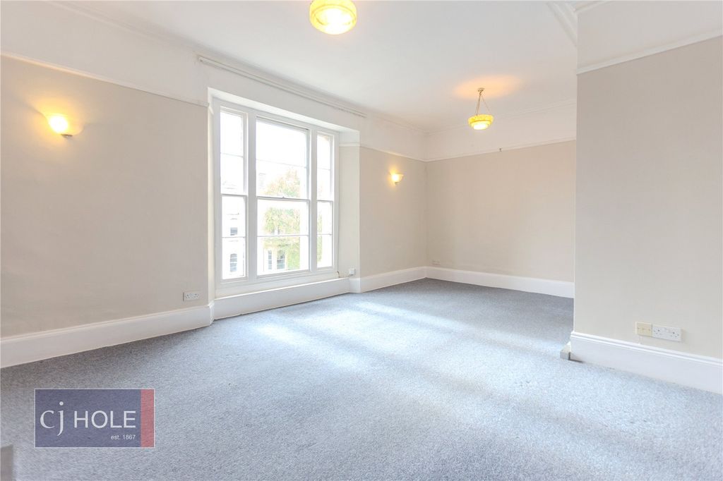 Property photo 1 of 14 Picture No. 05