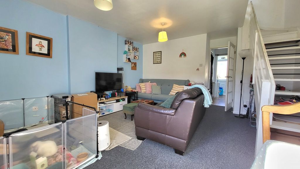 Property photo 2 of 14