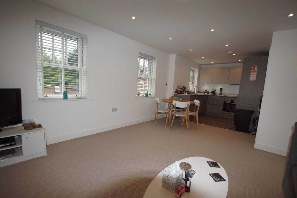 Property photo 2 of 7 Photo