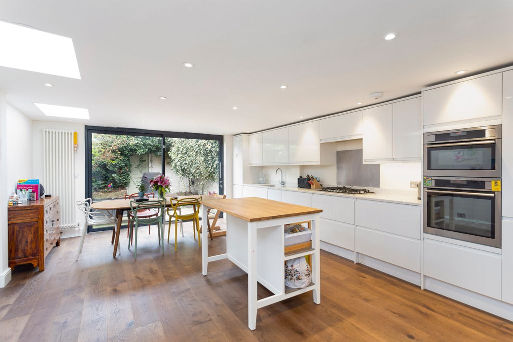 Property photo 1 of 12 35 Campana Road Fpz2
