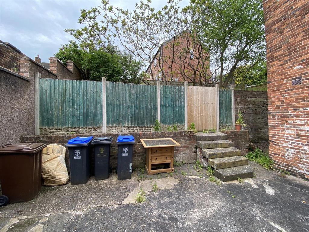 Property photo 3 of 7