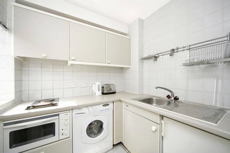 Property photo 3 of 5 Kitchen