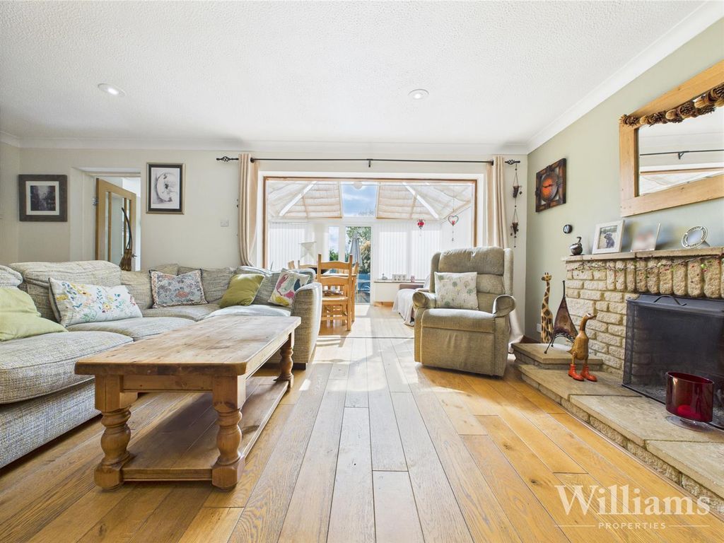 Property photo 3 of 24 Cam04950G0-Pr0066-Still027.Jpg