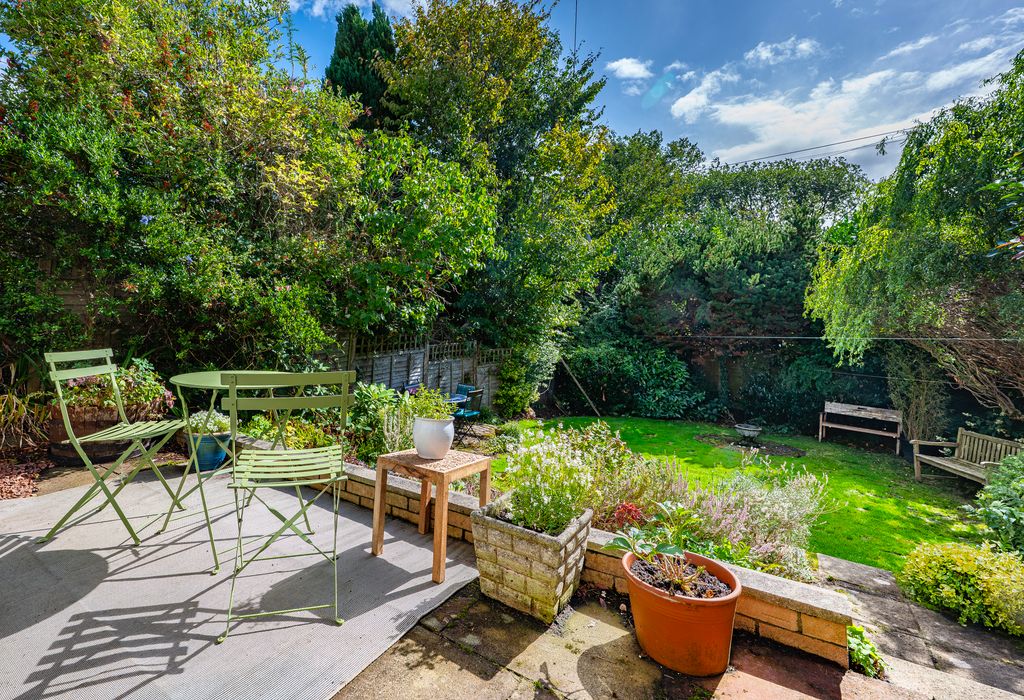 Property photo 2 of 44