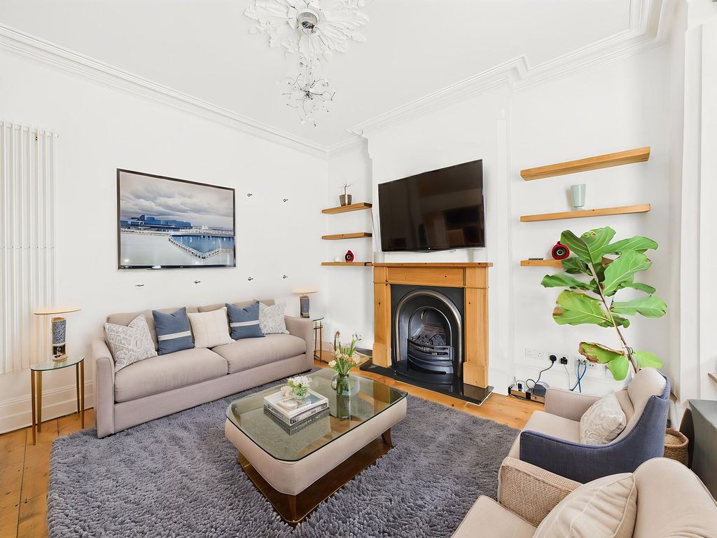 Property photo 2 of 13 Lounge (Virtually Furnished)