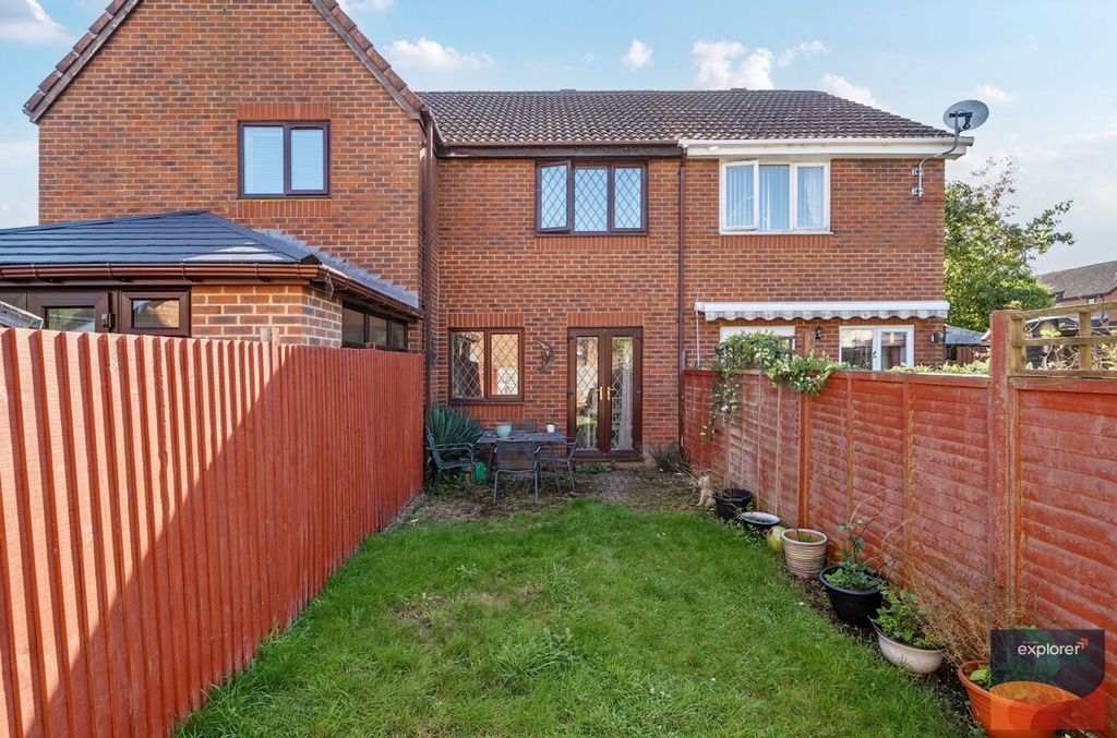 Property photo 2 of 11