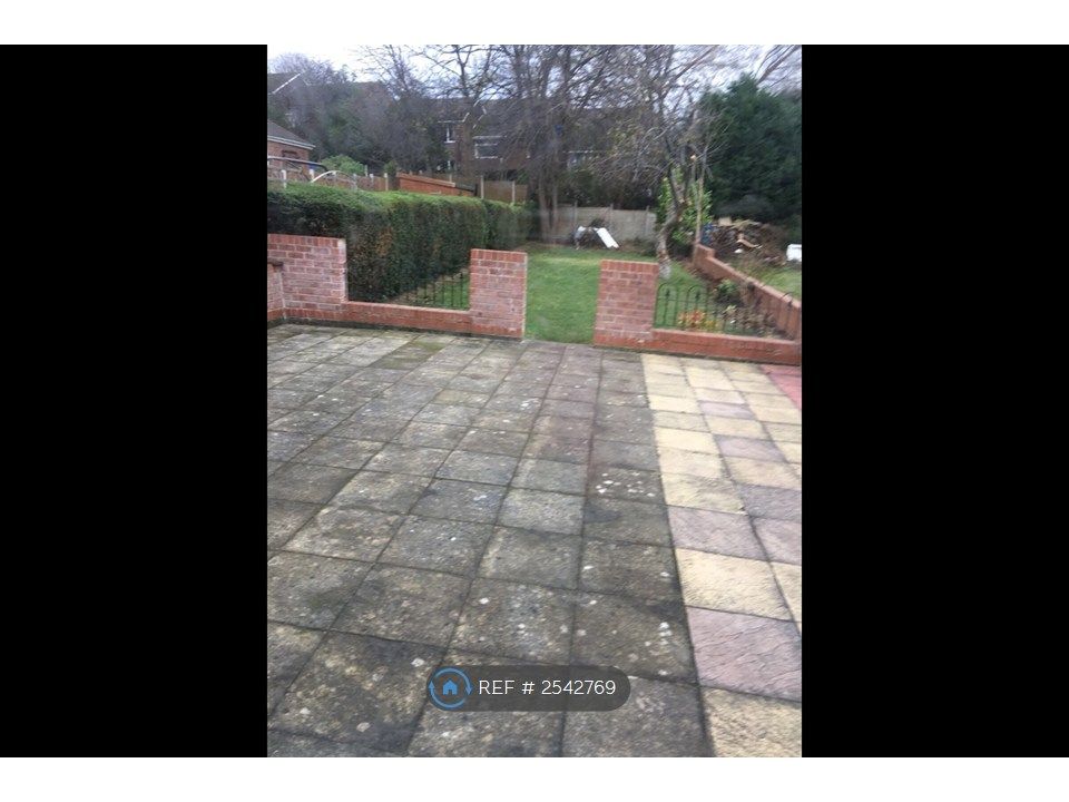 Property photo 2 of 7 Back Garden