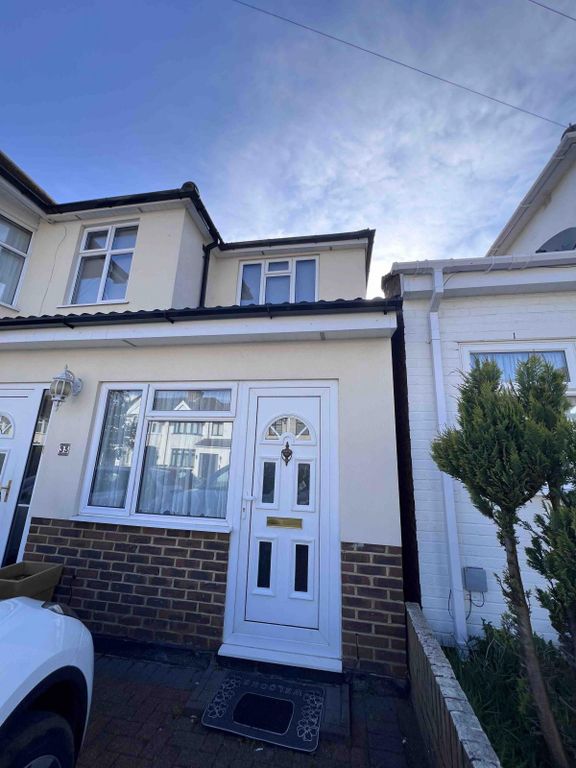 Property photo 1 of 9 1 Bed Studio To Rent Kingshill Drive, Harrow Ha3