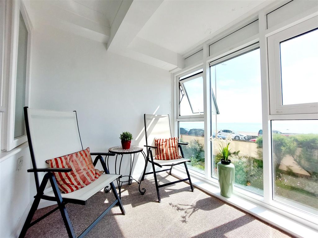 Property photo 3 of 12 Balcony