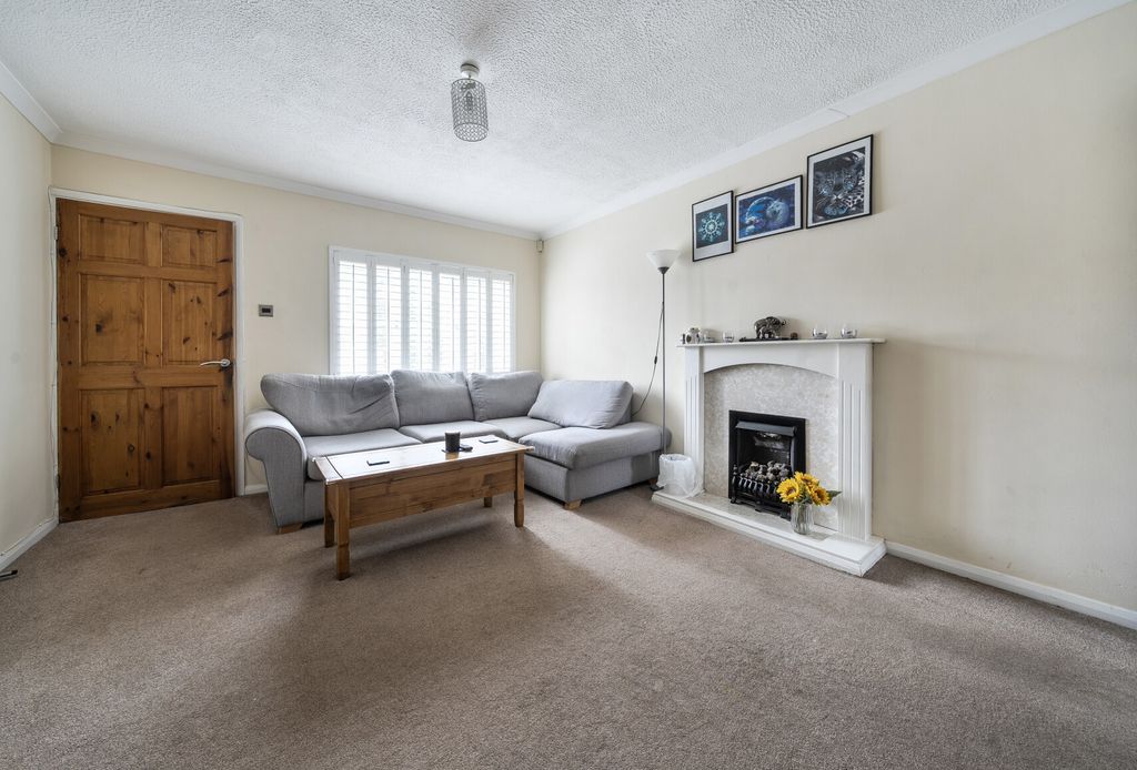 Property photo 2 of 10 1465346-6-6A0c6c7...