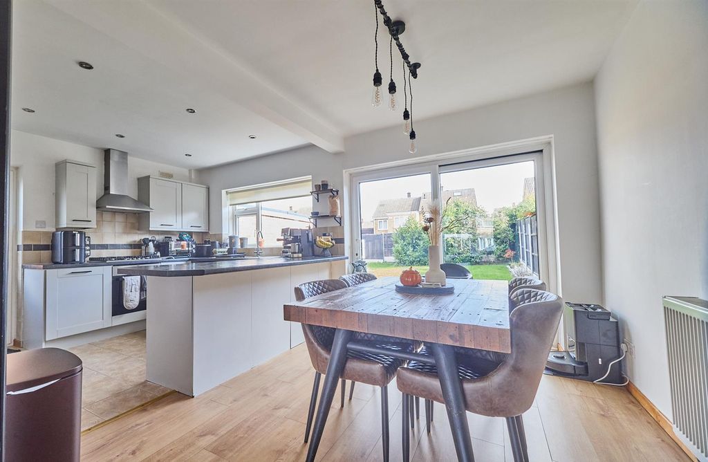 Property photo 3 of 18 Kitchen Diner To Rear