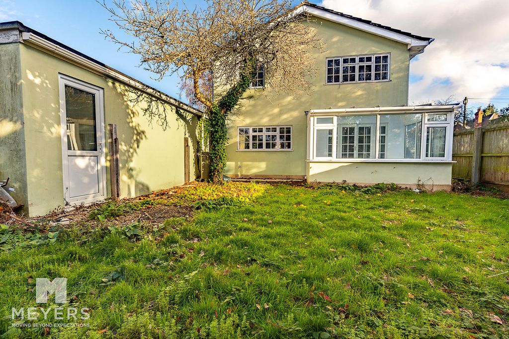 Property photo 2 of 17