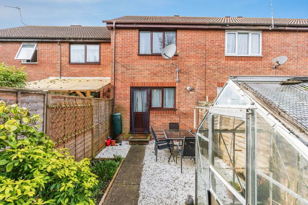 Property photo 1 of 18