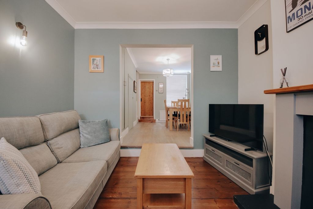 Property photo 1 of 12 Open-Plan Living Area