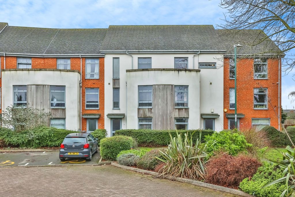 Property photo 1 of 18 Pbox-Img.Jpg