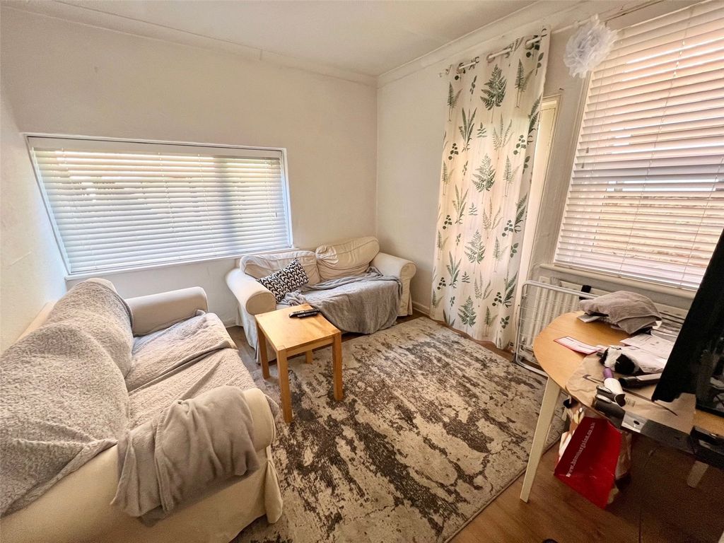 Property photo 3 of 10 Picture No. 10