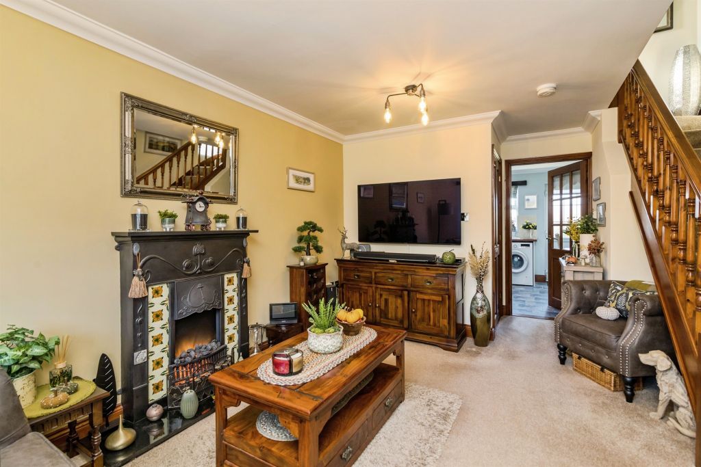 Property photo 2 of 17