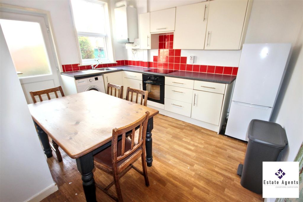 Property photo 2 of 13 Kitchen/Diner