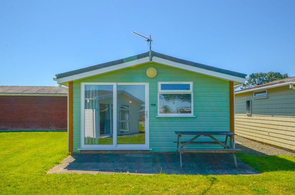 Property photo 1 of 5 156 Atlantic Bay Tps Bodmin Branch 01208 74182