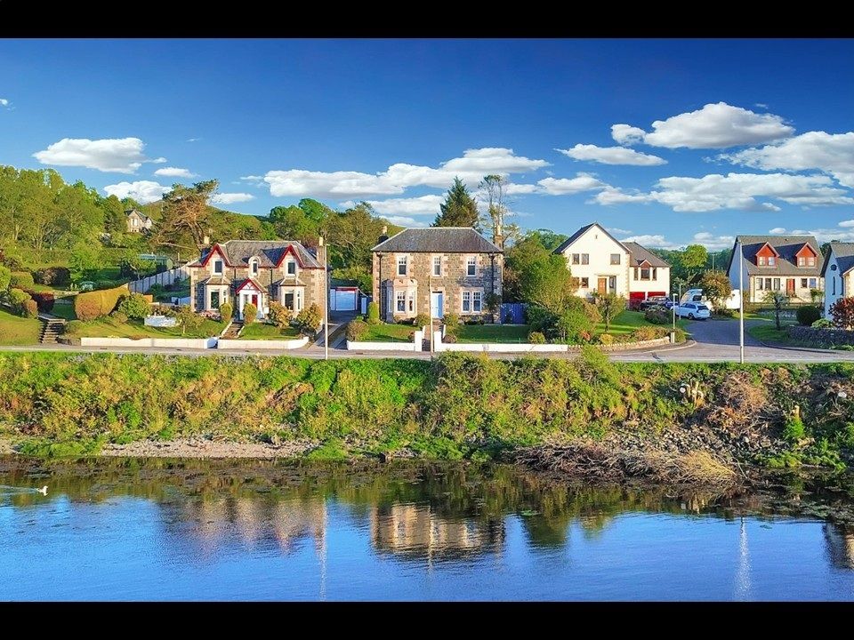 Property photo 1 of 44